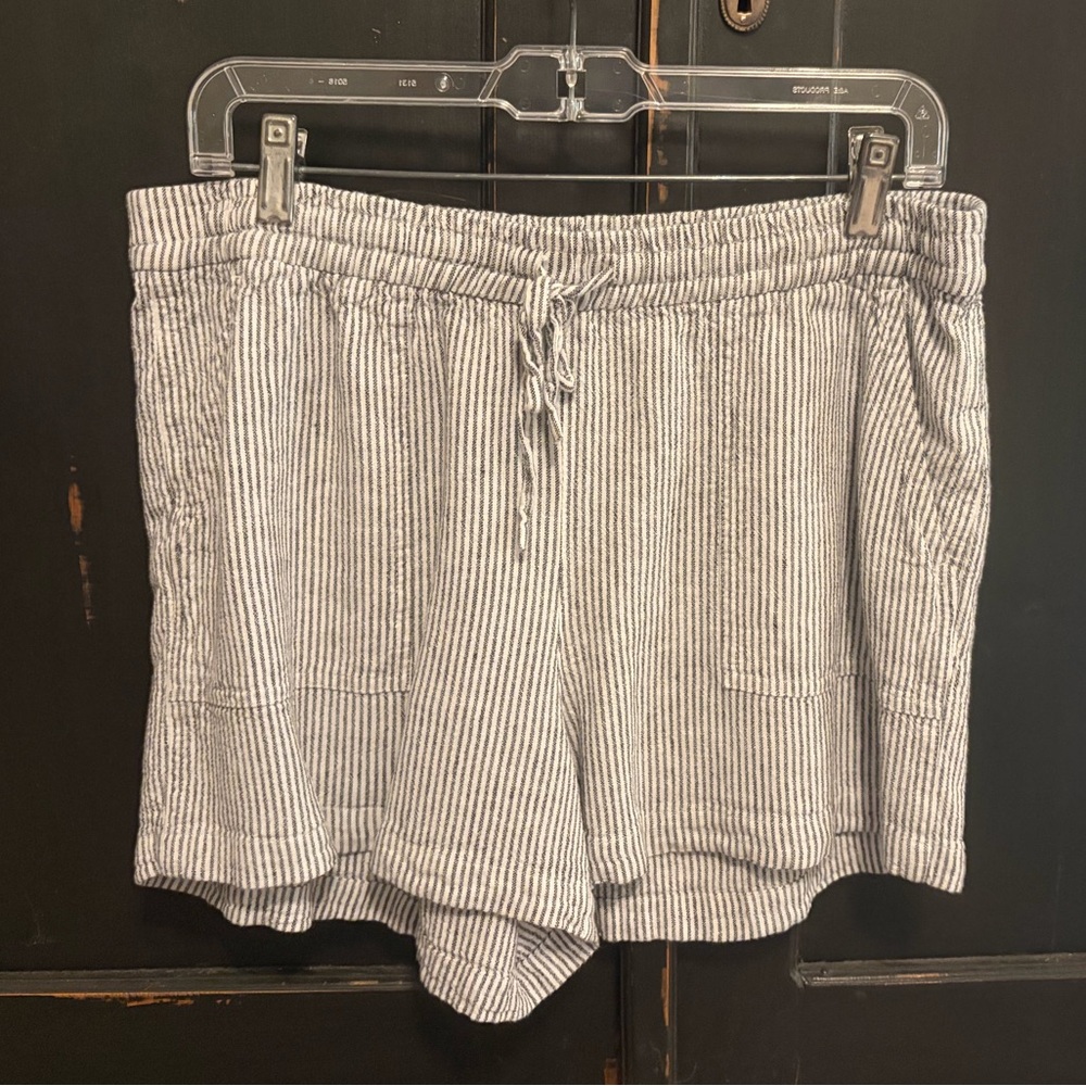J.Crew Linen Blend Drawstring Shorts - Picture 2 of 6